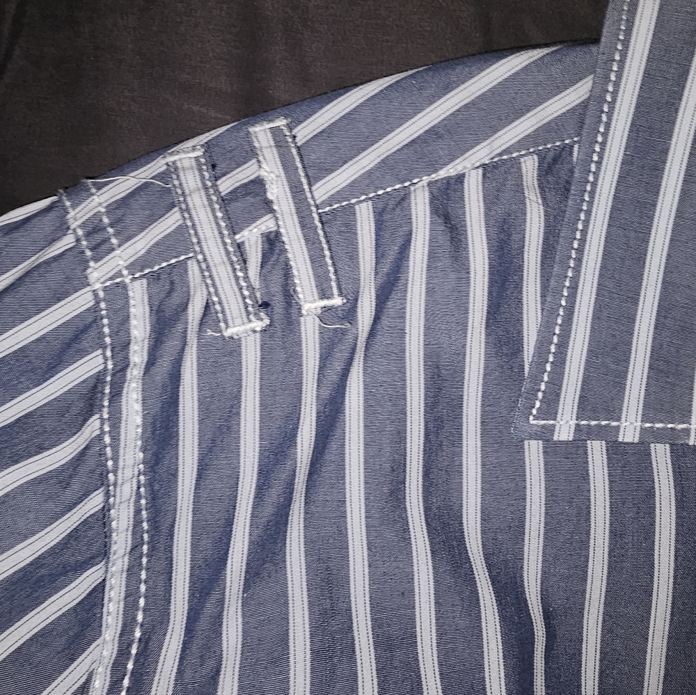 Button down Collared shirt- American Rag Medium - Picture 2 of 6